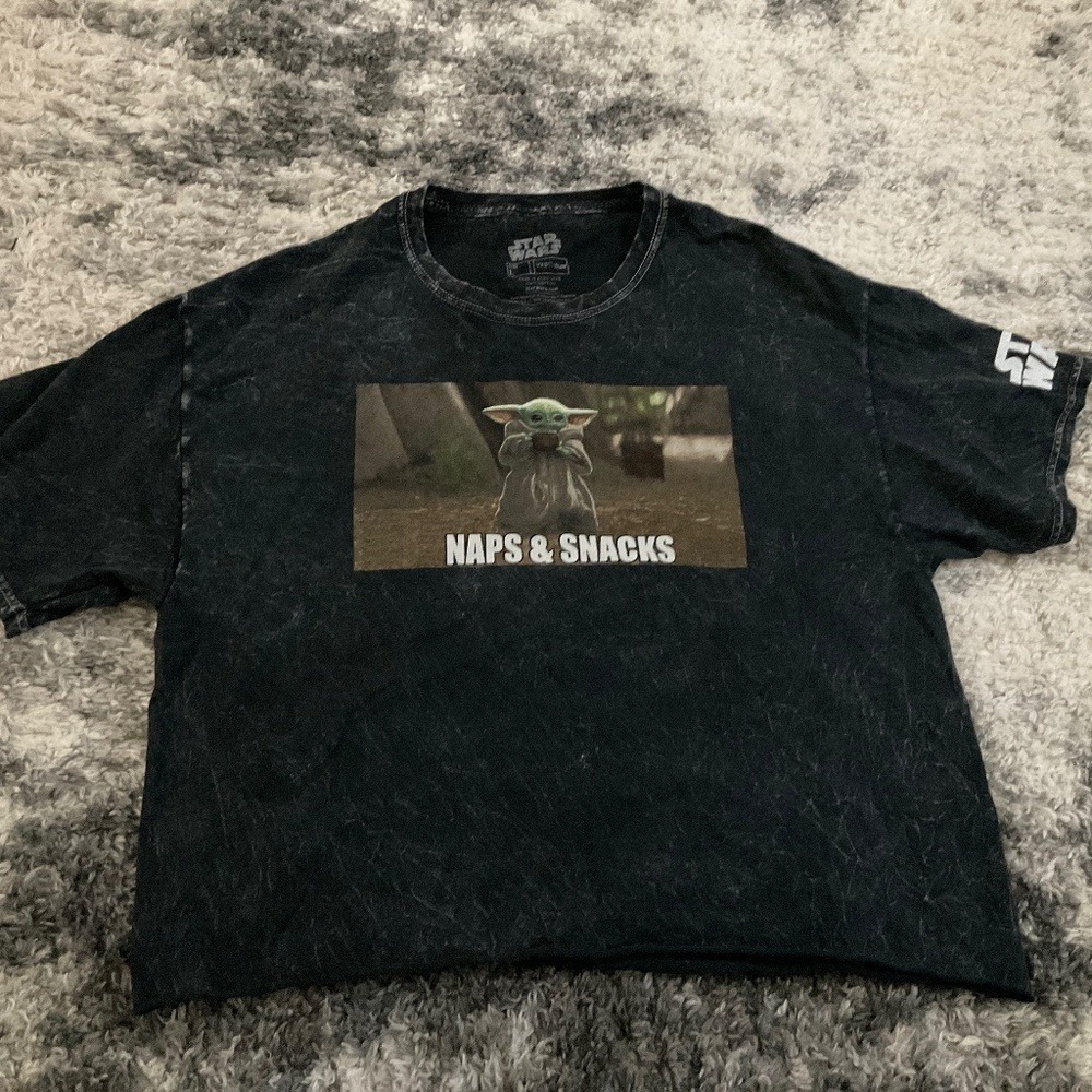 Star‎ Wars Grogu Naps & Snacks Graphic T-Shirt Baby Yoda Tee Black